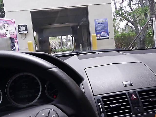 Black GF Noemie Bilas loves it white