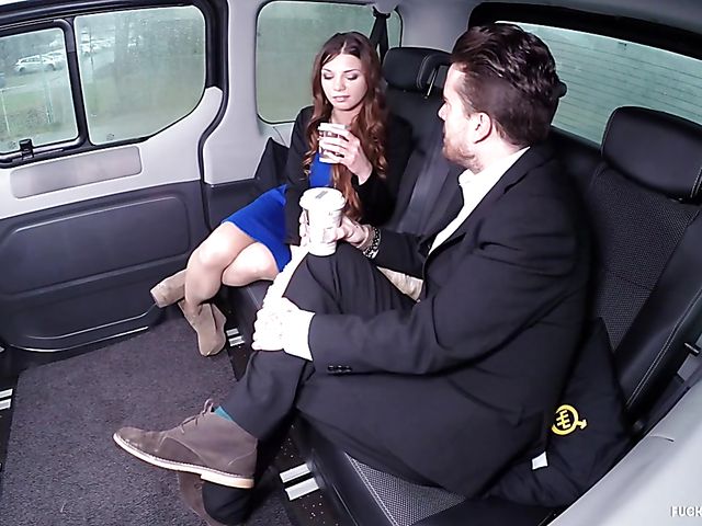 Quick fuck in the backseat with Bella Scaris