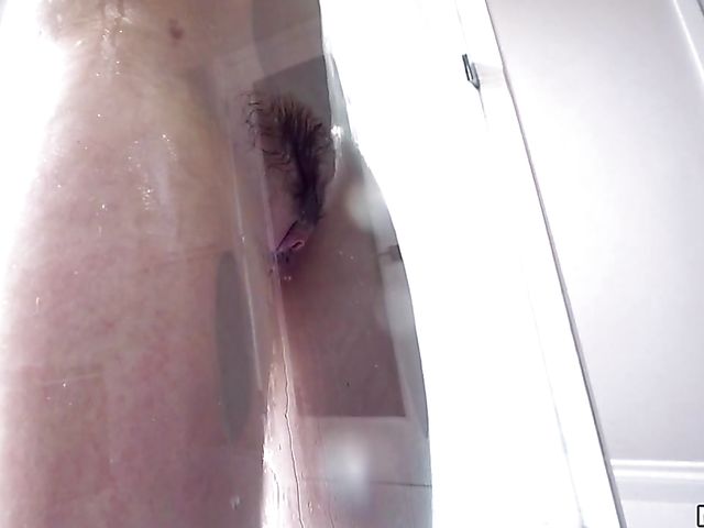 Alex Harper posing in the shower and doing anal POV