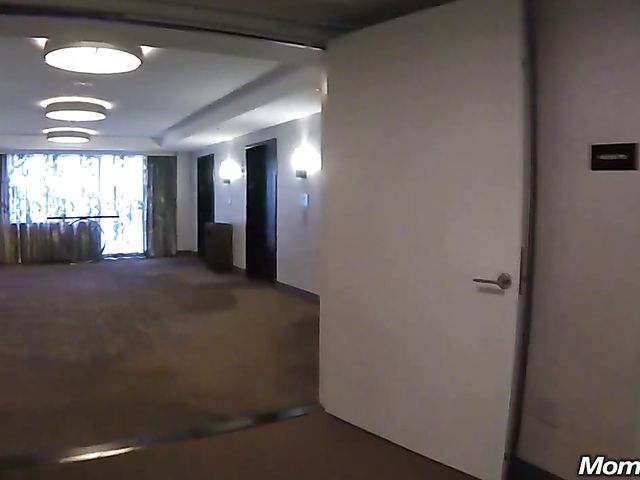 Fun in the hotel with big boobs MILF Barbie