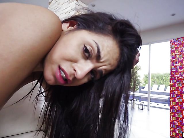 Gloryhole surprise on his birthday from anal loving Vienna Black