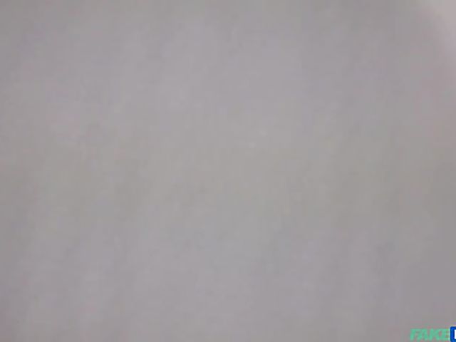 Doctor makes Vyvan Hill's pussy squirt