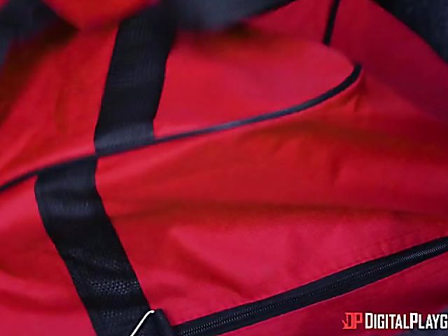 Aubrey Sinclair and Keisha Grey lesbian cravings