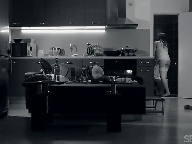 Hairy pussy masturbation in the morning after