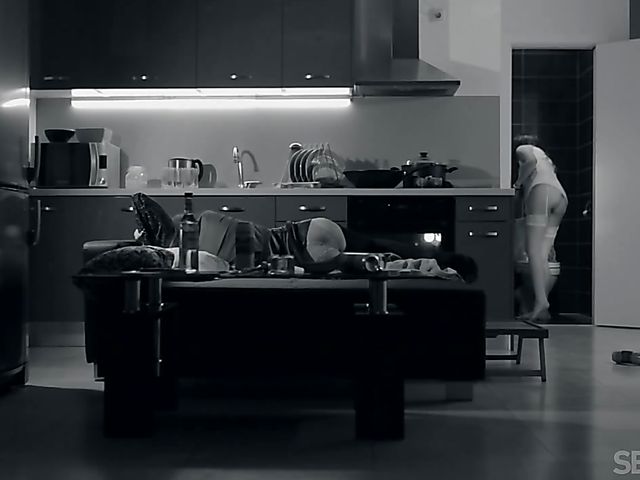 Hairy pussy masturbation in the morning after