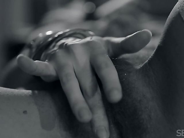 Hairy pussy masturbation in the morning after