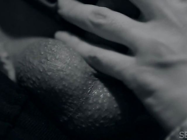 Hairy pussy masturbation in the morning after