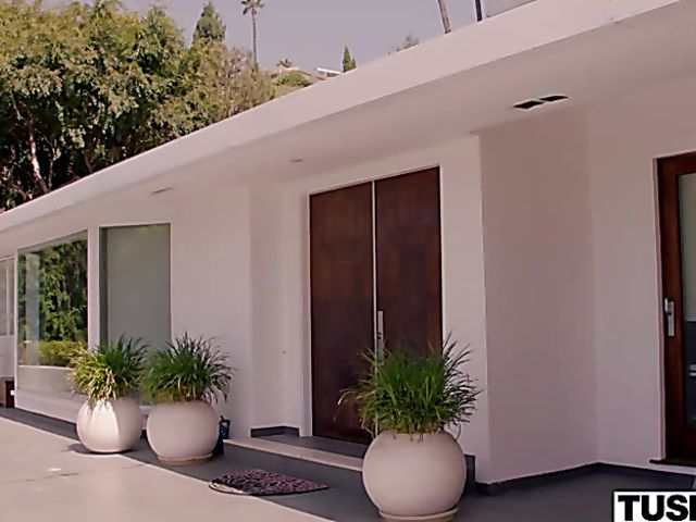 Sexy anal action with very attractive Anya Olsen