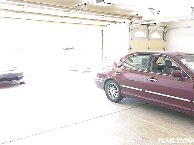 Asian schoolgirl Sami Parker gets throated and banged