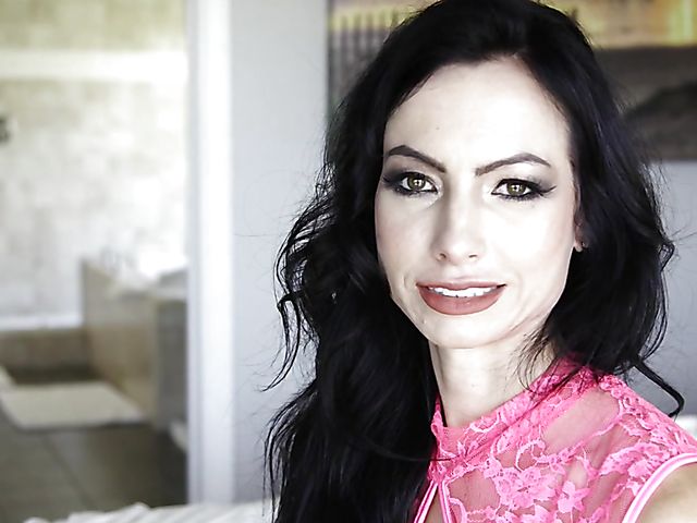 Portia Harlow - Raven haired MILF throat fucked