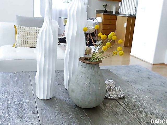 Daddys girl Arya Faye is in the mood for anal