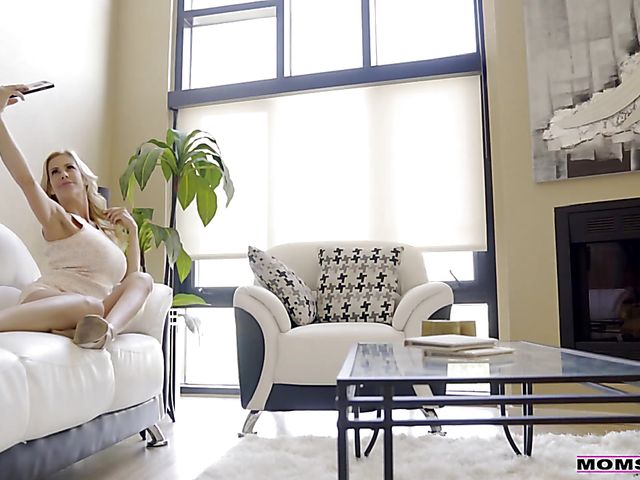 Alexis Fawx - Huge titted MILF squirting on a cock