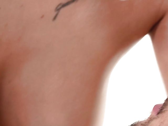 Threesome massage with Vanessa Decker and Morgan Rodriguez