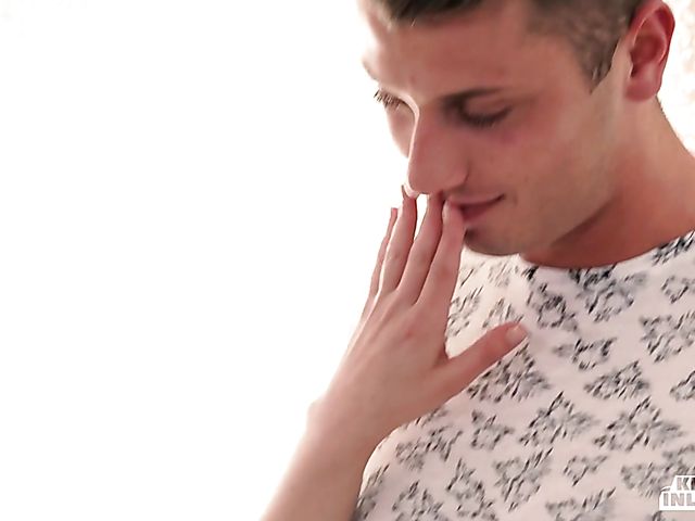 Isabella Livi and Natalia Pearl - Mom and girl anal threesome