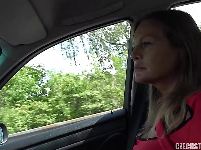Big titty Czech mom gets nailed in public for money