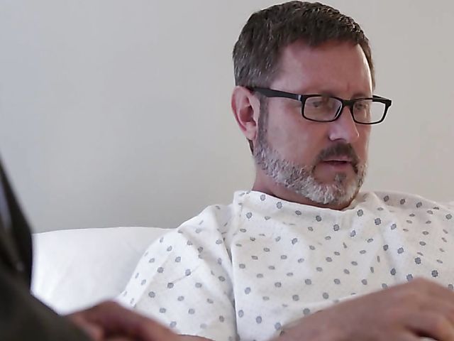 FFM anal with Sarah Vandella and tattooed Kleio Valentien