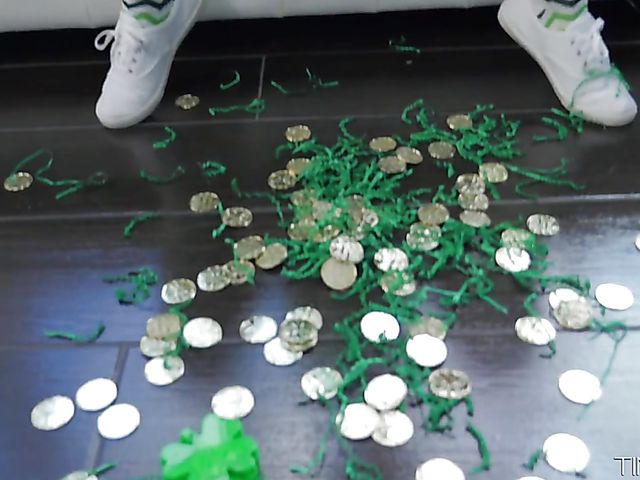 Hot sex with teen Alexis Adams on Saint Patrick's Day