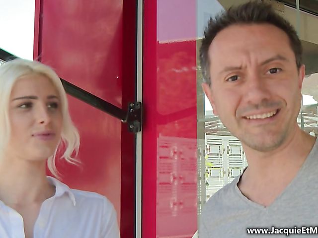 Anal sex in Paris with blonde Mandy
