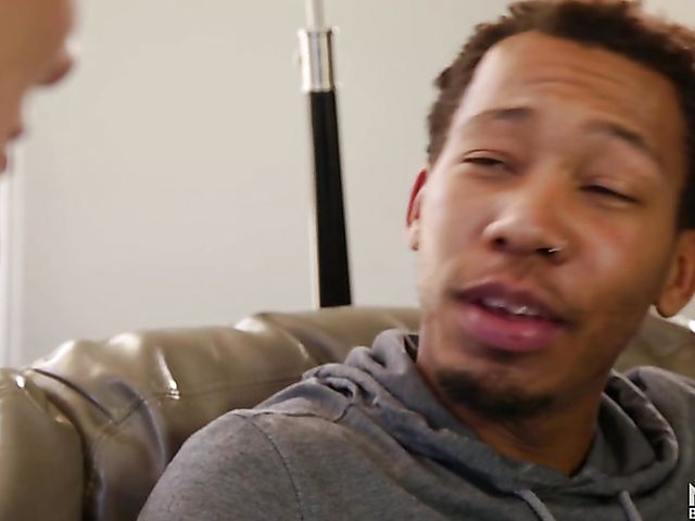 Slim MILF Mona Wales blows a black guy