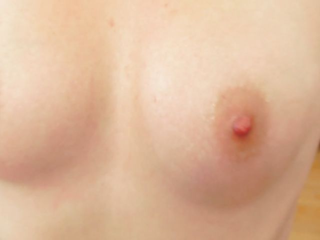 Angel Smalls self fisting and sucking