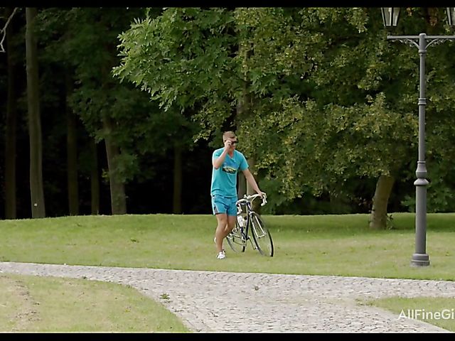 Ass fuck in the park with super cute Violette