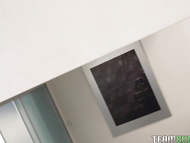 Sofi Ryan - Brunette POV with a lucky guy