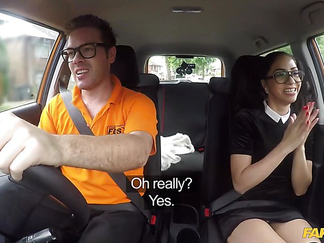 Bespectacled Spanish teen Julia De Lucia gets nailed in the car