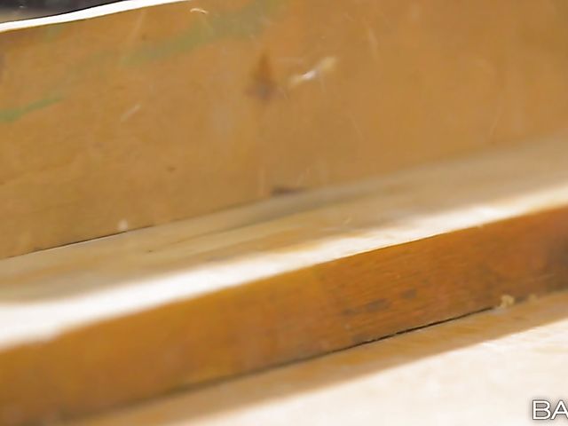 Blond anal girl Zazie Skymm gets banged by the carpenter