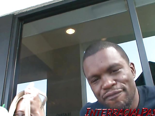 Lindsey Meadows likes that huge black cock