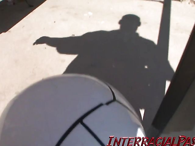 Lindsey Meadows likes that huge black cock