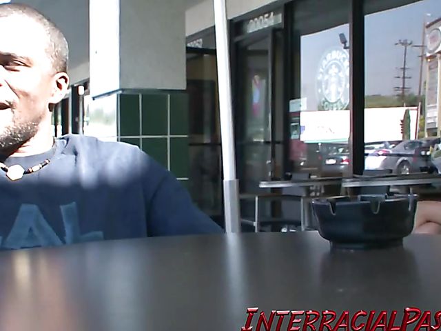 Lindsey Meadows likes that huge black cock