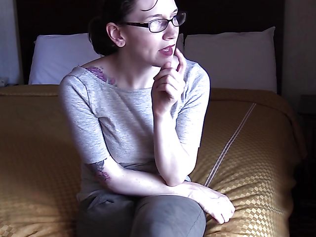 Mom Bettie Bondage talking dirty and masturbating