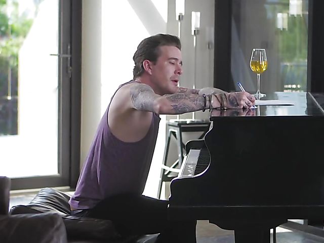 Piano teacher fucks naughty blonde babe Cecilia Scott