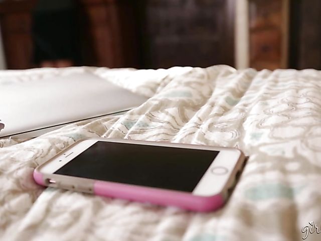 Kissa Sins and Aaliyah Love lesbian impulse