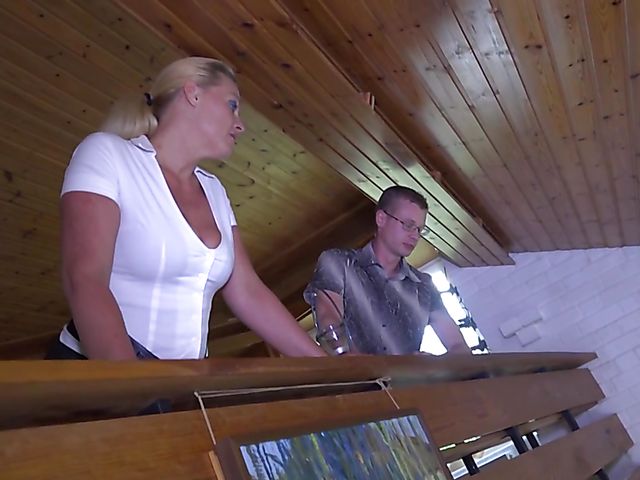 Mature woman blowjob and fuck in black nylons