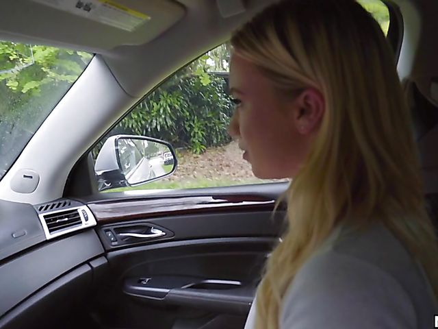 Stranded teen Bailey Brooke gets dicked in the car