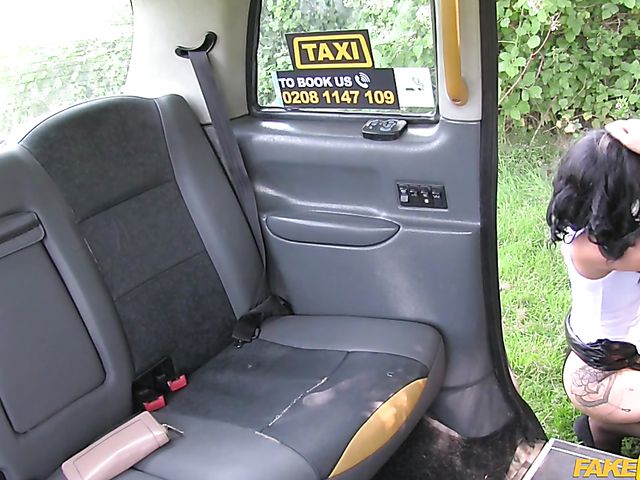 Fake taxi MILF Ella Bella rimming and fucking