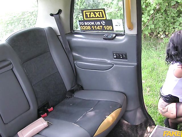 Fake taxi MILF Ella Bella rimming and fucking