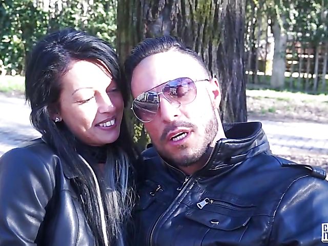 Italian amateur couple fuck for the camera