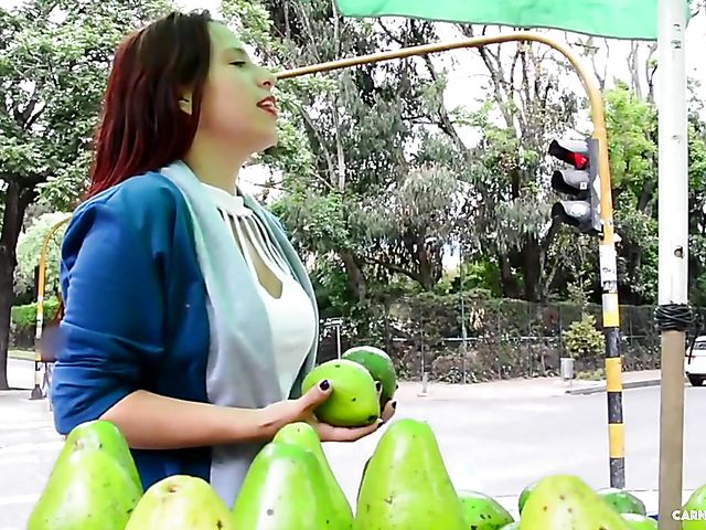 Amateur latina redhead handles a black dick