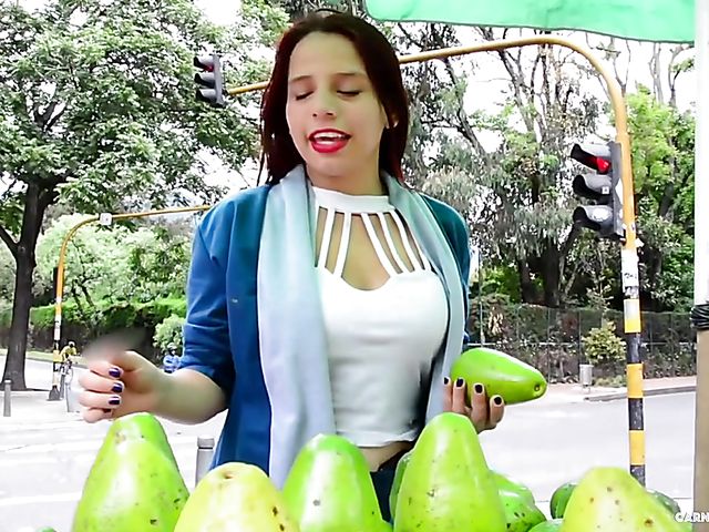 Amateur latina redhead handles a black dick