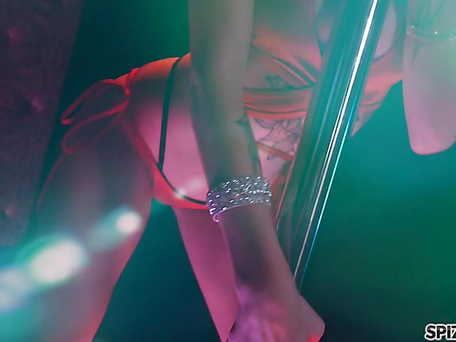 Threesome with lesbian stripper Arya Fae