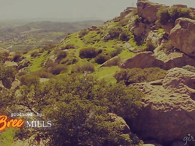 Lesbian stepsisters get eaten out by AJ Applegate