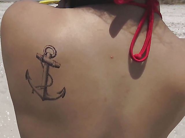 Next door latina Nataly Lopez gets her pussy poked