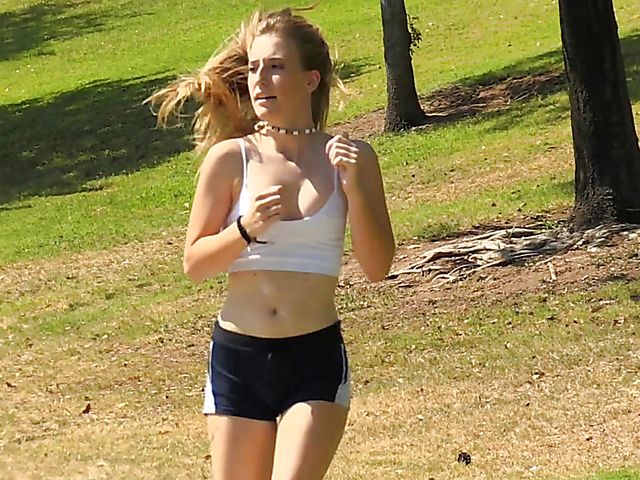 Sweet jogger Dakota flashing pussy in the park