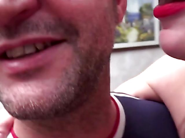 Crazy Italian amateur Elena gets analyzed