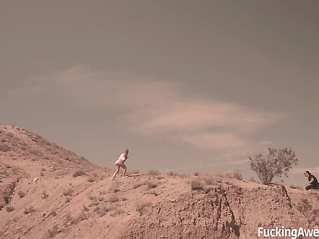 Hard fuck in the desert with Gabriella Paltrova