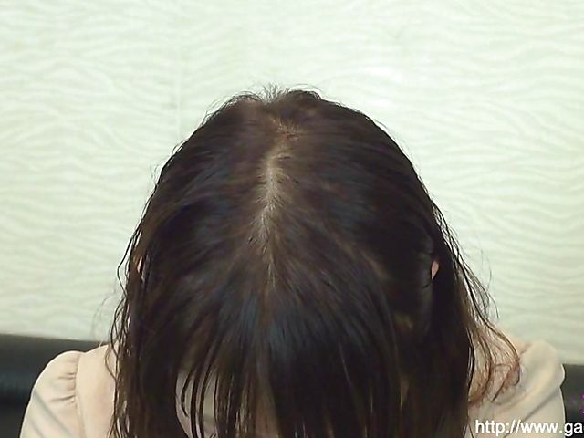 Japanese MILF gets her wet cunt fucked uncensored