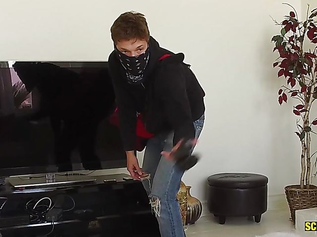 Ebony teen Honey Gold gets brutalized by Markus Dupree