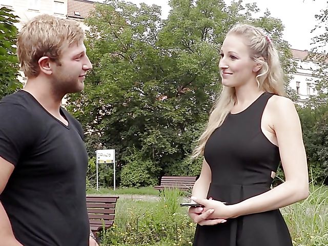 German blonde Cam Angel seduces James Blonder